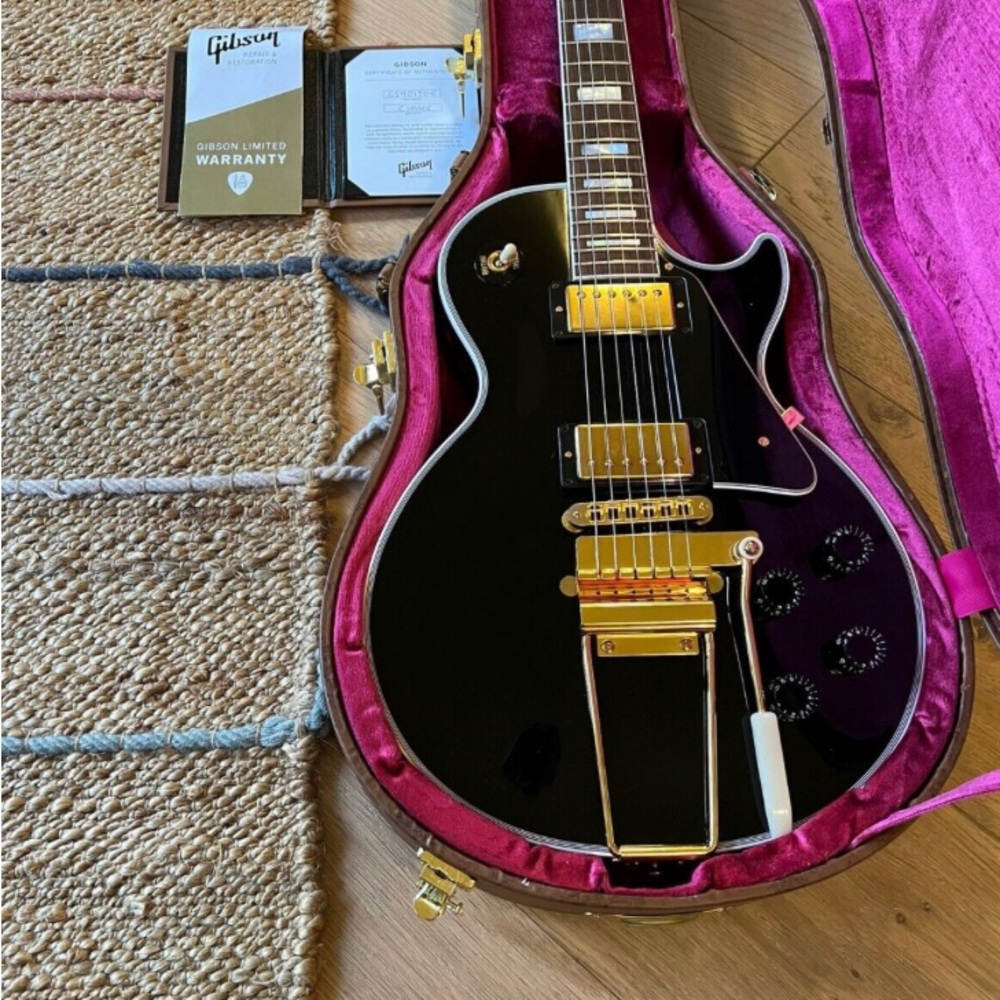 Gibson - Picture 3 of 5